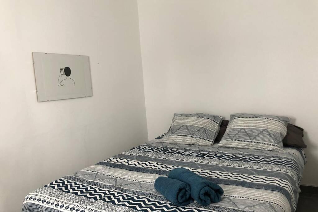 Ferienwohnung M4 Cool Terrace. 1 Min To Metro. 15 Min To Center Esplugues de Llobregat Exterior foto