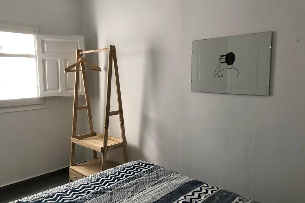 Ferienwohnung M4 Cool Terrace. 1 Min To Metro. 15 Min To Center Esplugues de Llobregat Exterior foto