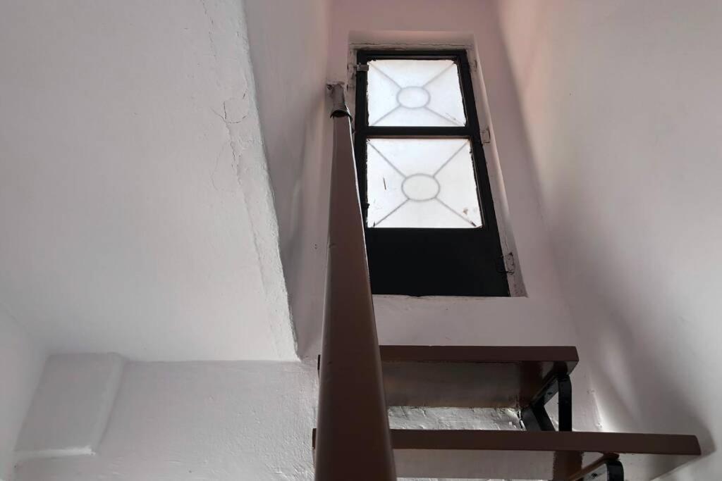 Ferienwohnung M4 Cool Terrace. 1 Min To Metro. 15 Min To Center Esplugues de Llobregat Exterior foto